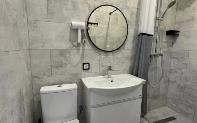 2-Kh Komnatnaya Na 2-M Etazhe V Gostevom Dome Flat