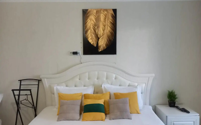 Kosmos-Layt Apartments