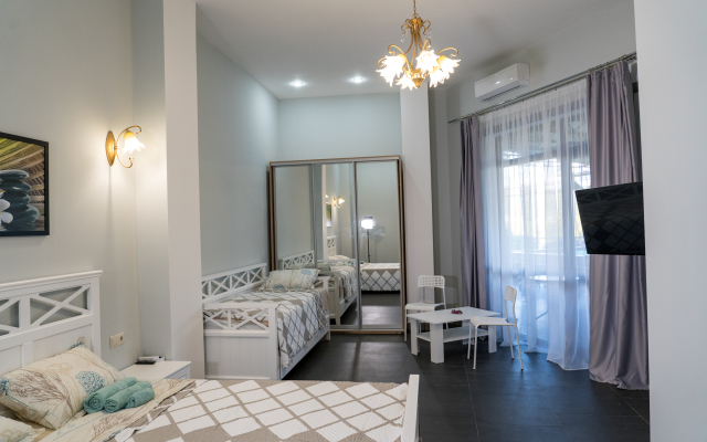 Deltaplan Guests House