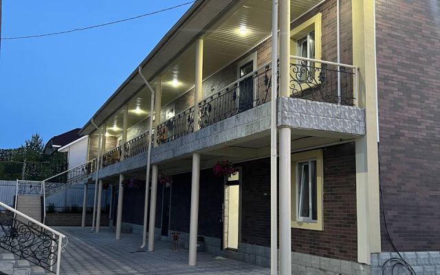 Triumf Guest House