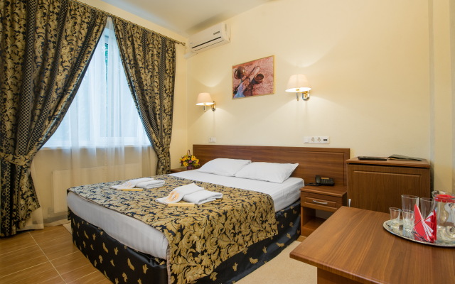Atlas Hotel