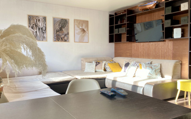 Grape Room Apartments