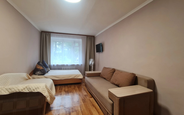 Flat Uyutnaya Byudzhetnaya Komnata 16m2 for 5 people