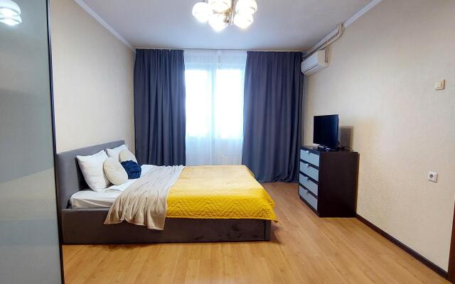 Ryadom s Nakhimovskim Prospektom Flat