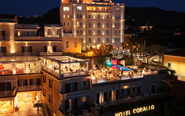 Отель Corallo Sorrento