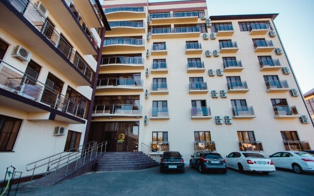 Luna Hotel