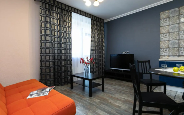 Квартира Этажидейли евродвушка с балконом