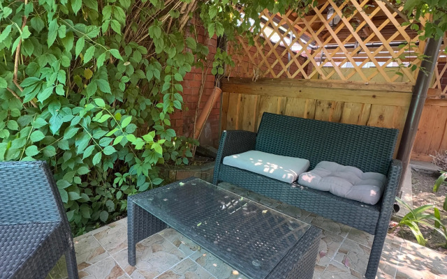 Palm-Briz Guest house