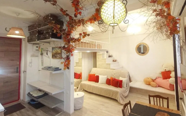 Квартира Студия с авторским декором Сказочный лес в красивом доме