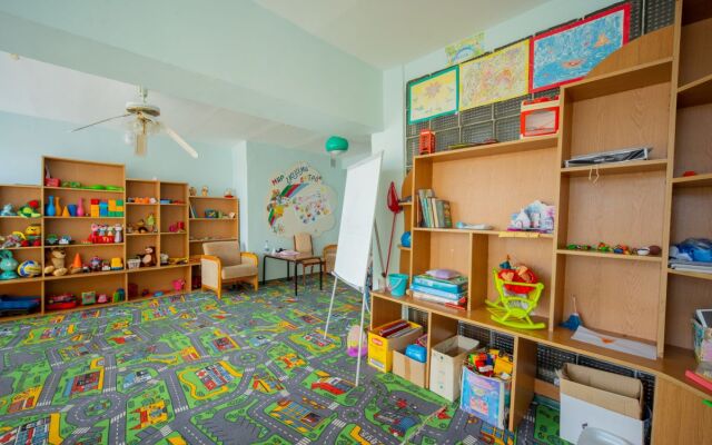 Kurortny Hotel Atelika Gorizont Sudak 2**