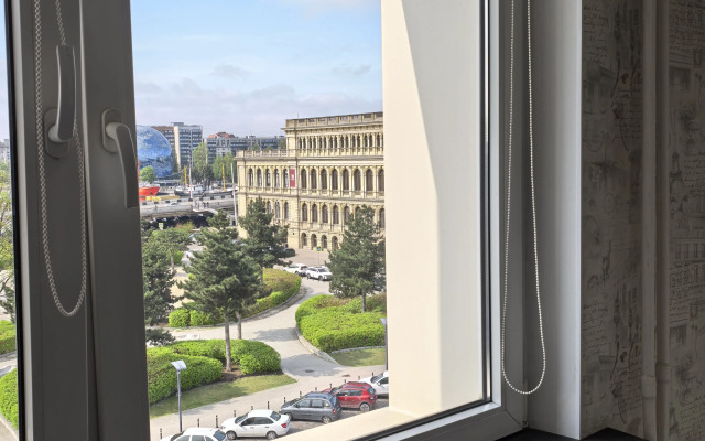 2-kh komnatnye s vidom na planetu Zemlya Apartments