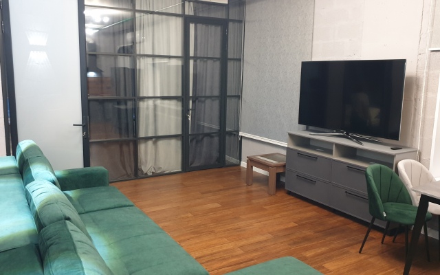 Апартаменты Green Lamp Downtown