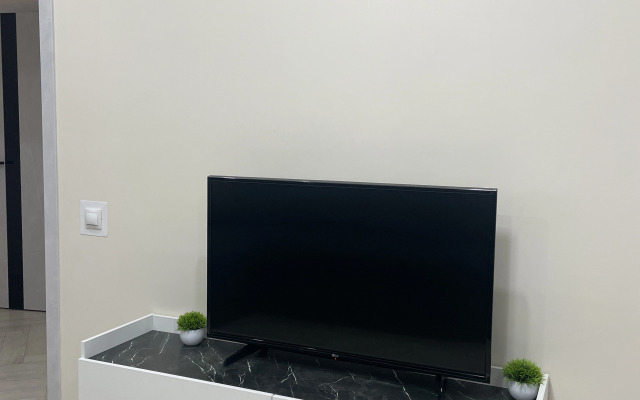 Квартира 2-комнатная квартира на улице Александра Курынова 4