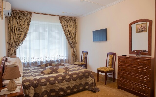 Korona Hotel