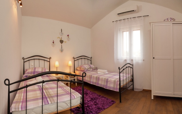 Вилла Helena Milna Brac Island