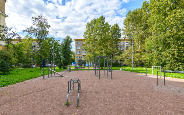 Yevro 2 U M. Kirovskiy Zavod Flat