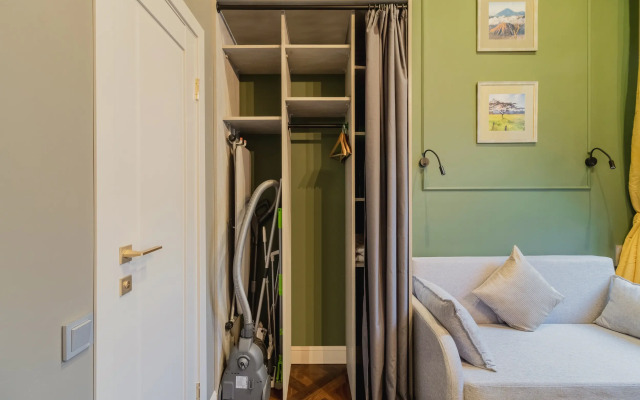 Апартаменты в Сердце Петербурга с колонкой Алиса