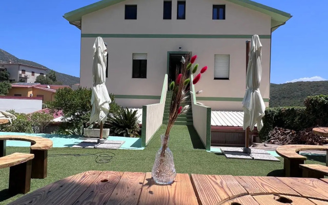 Хостел Brebei Niedda