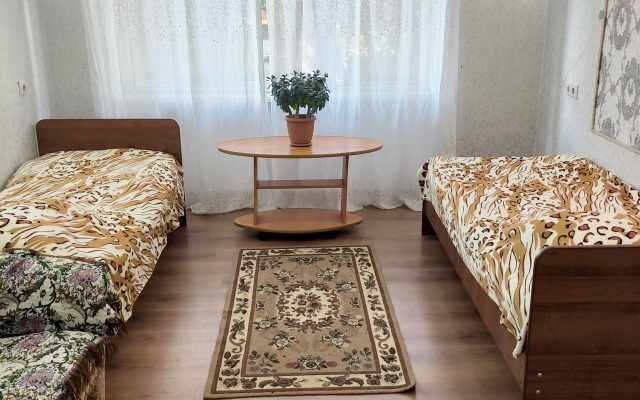 V Tsentre Goroda Sukhum Flat