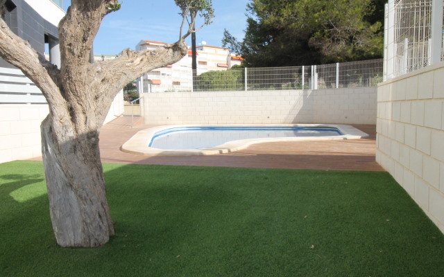 V LaMate Apartments