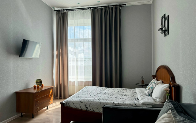 Апартаменты SivakApart c балконом на Невский и видом на набережную