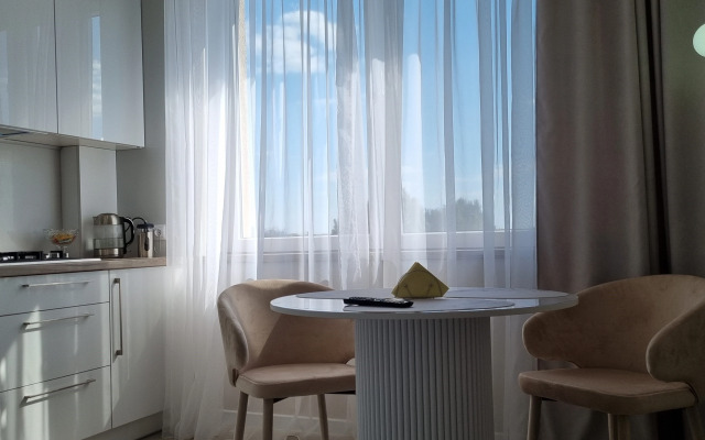 V Tsentre na Ozere u Kanta Apartments