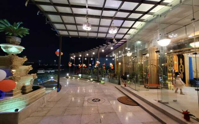 Camphor Hotel