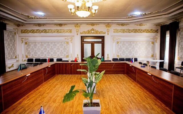 Buyuk Humo Hotel