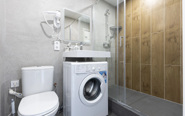 Chernomorskiy 4 Apartments