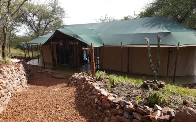 Ole Serai Luxury Camp Hotel