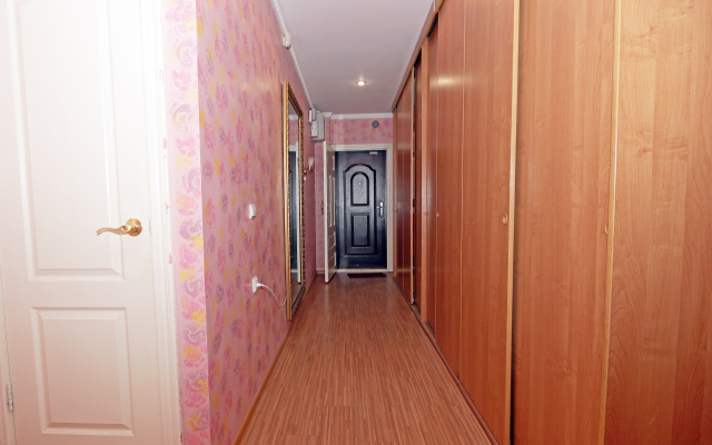 V Shelekhove 6 Flat