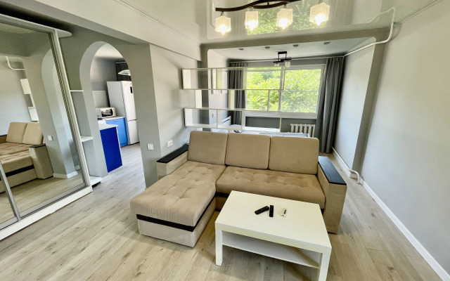 Chaykovskogo 8 Apartments