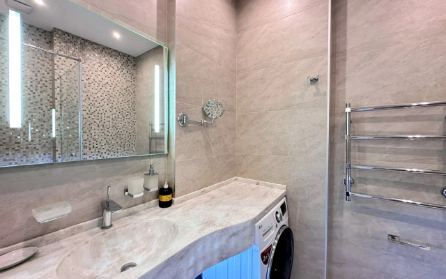 Lyuks S Pryamym Vidom Na More 1015 Flat