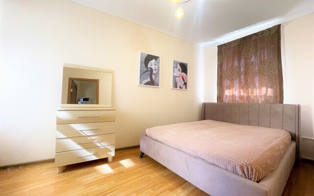 Апартаменты Sutkispb на Грибоедова 57