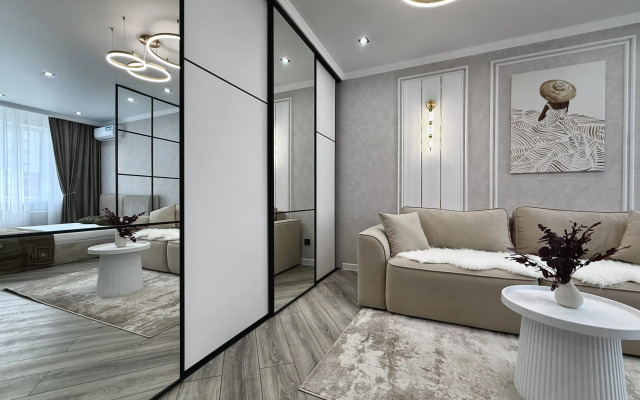 Квартира на Хусаиновых 8