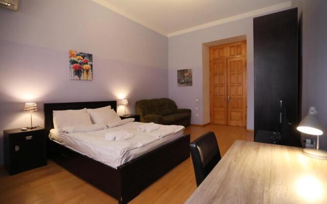 Davids Apartments