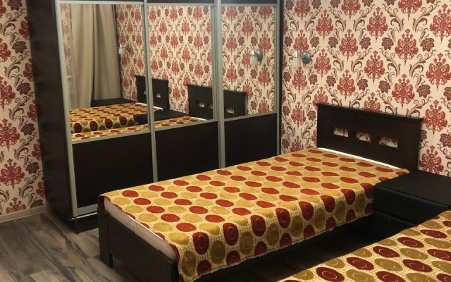 3 Komnatnaya Kvartira Dlya Bolshoy Kompanii Flat