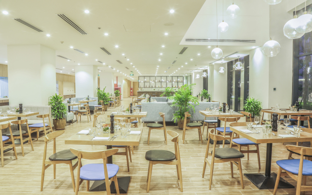 Leisure Inn Cocobay Da nang Hotel