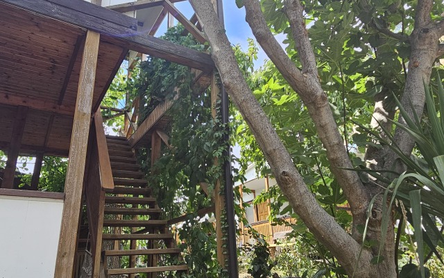 Yanaky Guest House