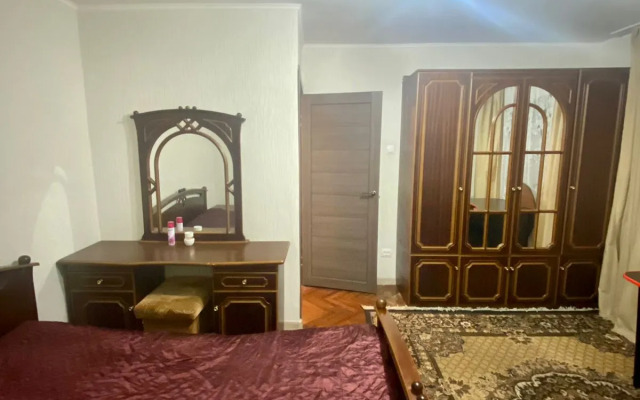 Na Prospekte Nastavnikov Flat