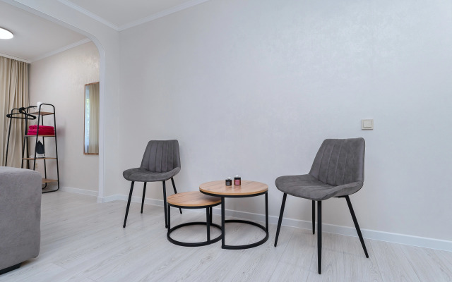 Novaya Dvukhkomnatnaya Tsentr Flat