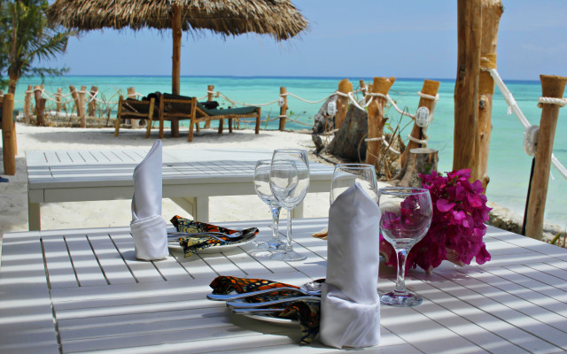 Aya Beach Bungalows Hotel
