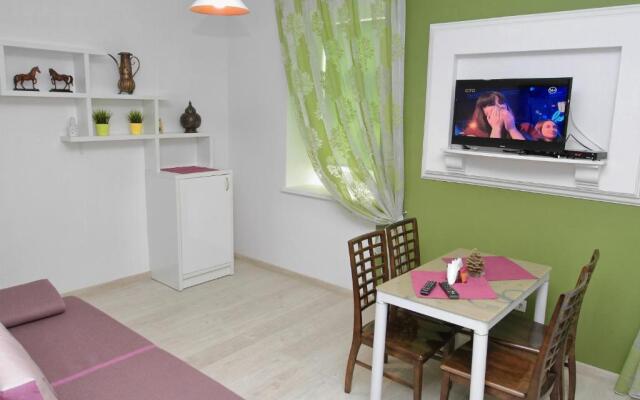 Apartamenty Po Ul. Malaya Troitskaya, D.13