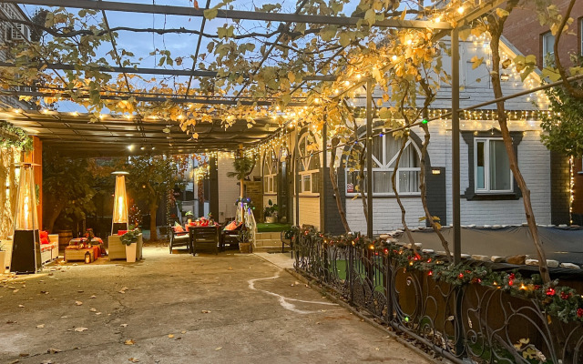 Апартаменты Рафаэлла Изумруд