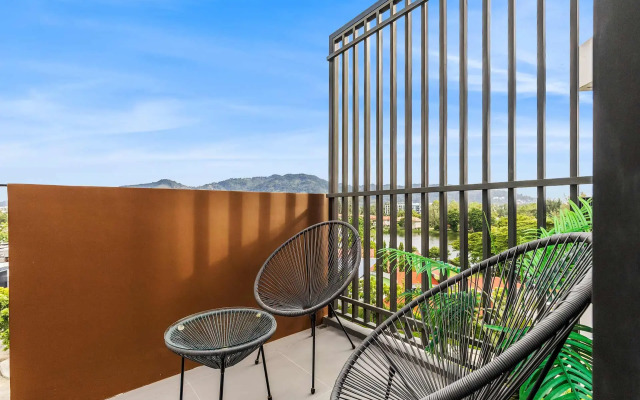 SkyPark 2BR Apt Apartments