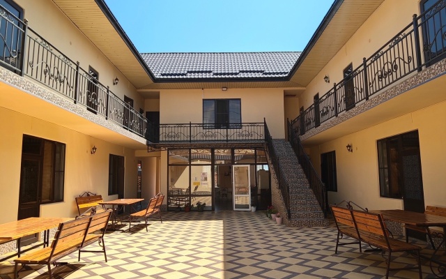 Lora Guest House