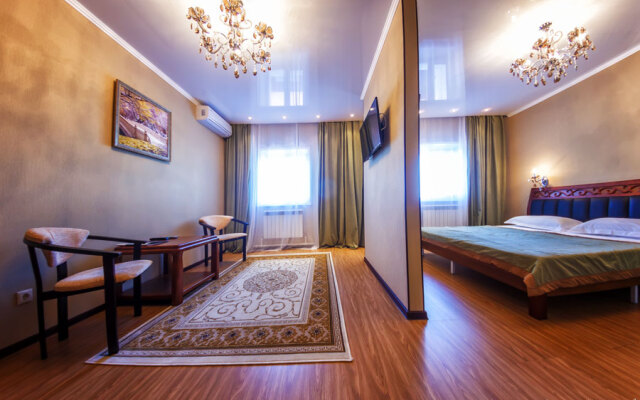 Zarina Hotel