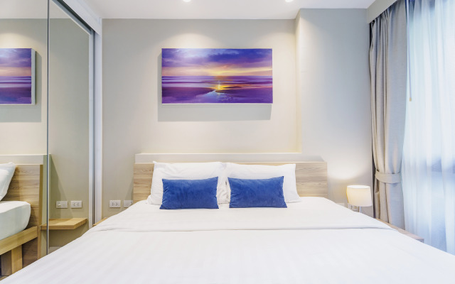 Diamond 2Br  Deluxe Poolside Condo Apartments