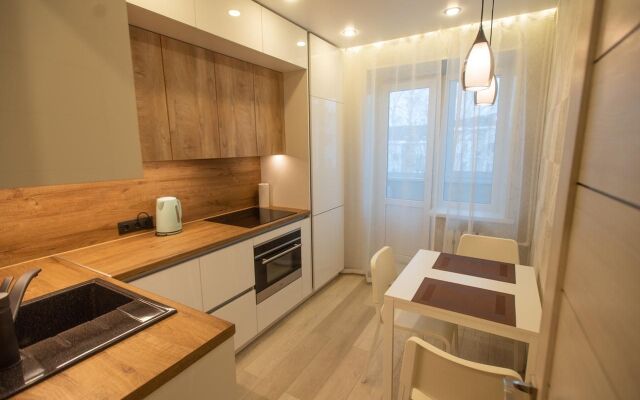 Apartamenty Kaminn Apartments Na Pr-Te Tsiolkovskogo
