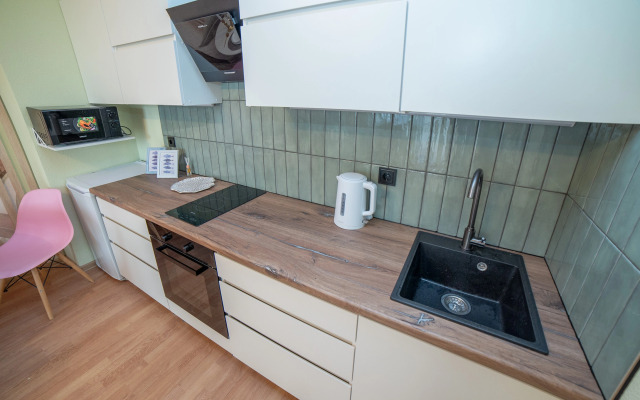 1-Kom Beguest S Balkonom Na Otradnoy 1 Flat